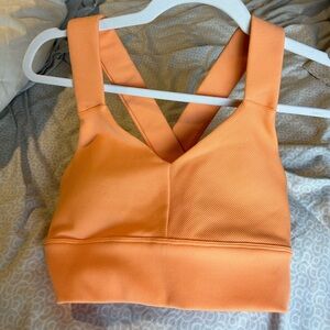 Alo Yoga EMULATE BRA 
Color Cantaloupe / M